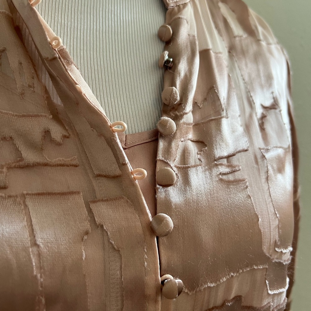 White House Black Market Blush Pink Satin Button-Front Blouse - Picture 6 of 14